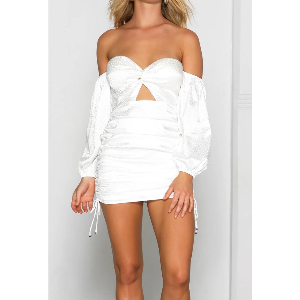 NWT Runaway the Label Centaur Mini White Dress Balloon off Shoulder Sleeves